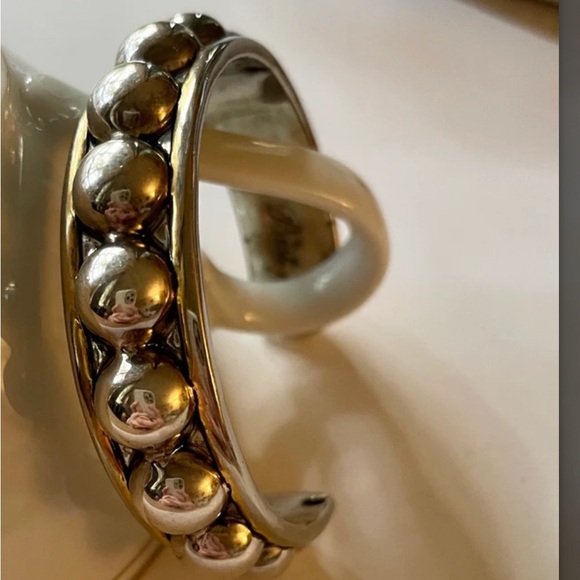 Ball Cuff Bracelet Oxidized Silver tone - Picture 2 of 3